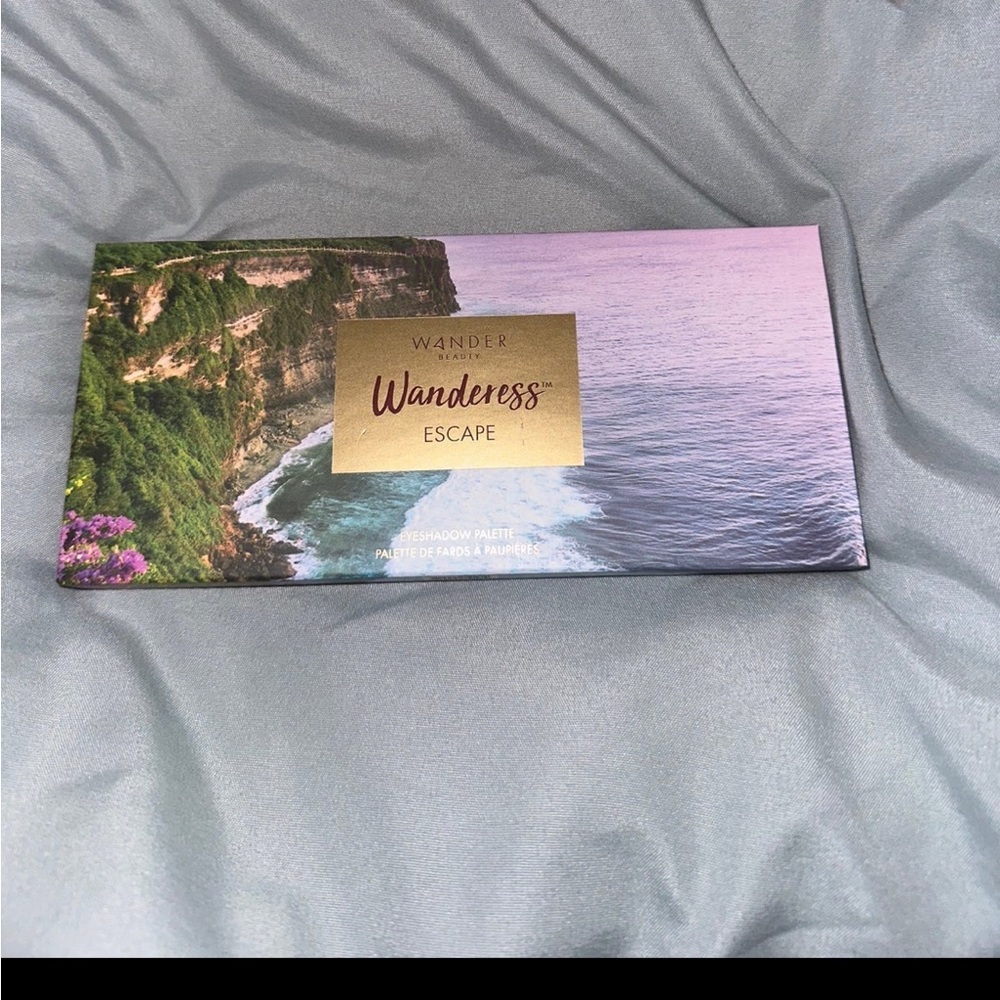 Wander beauty eyeshadow pallet